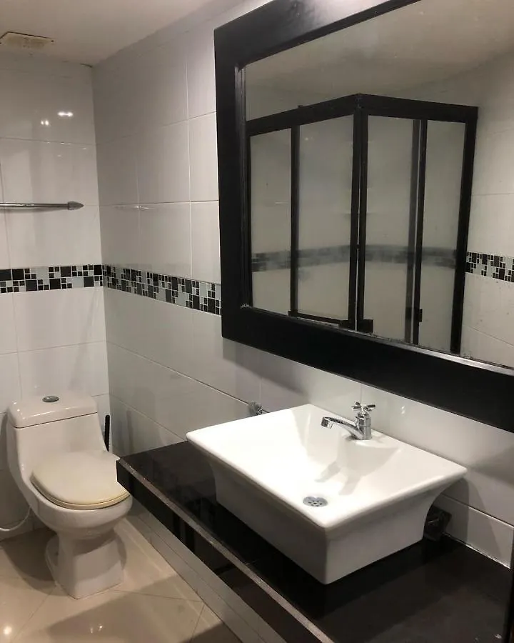 Apartamento, Edificio Tres Carabelas Apartment